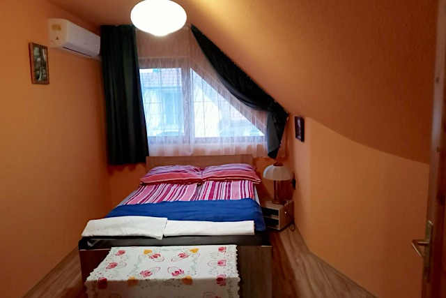 House-Marko-10959-10959-2