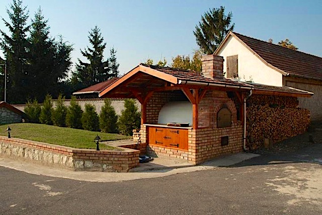Pintes-Nyaralohaz-23233-23233-1
